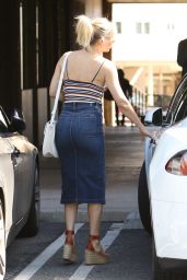Kate Hudson in Casual Attire Shopping in LA 4/15/2017 