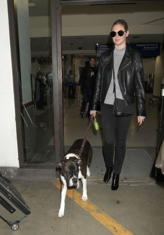 Kate Upton With Her Dog - Arrive in Los Angeles 4/10/2017