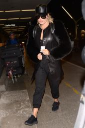 Khloe Kardashian Arriving at Los Angeles Airport, March 2017