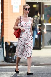 Nicky Hilton Cute Street Style - Walking Around SoHo, NY 4/11/2017