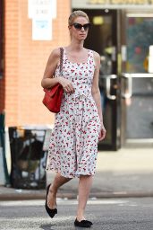 Nicky Hilton Cute Street Style - Walking Around SoHo, NY 4/11/2017