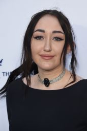 Noah Cyrus – ‘To the Rescue!’ Gala in Hollywood 4/22/2017