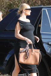 Pregnant Rosie Huntington-Whiteley Goes For Her Baby Shower in Malibu, April 2017