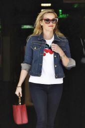Reese Witherspoon Office Chic Outfit - Going to a Business Meeting in Beverly Hills 04/25/2017 