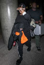 Rihanna - Arrives From a Flight at LAX Airport, Los Angeles 04/24/2017