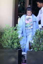 Selena Gomez Wearing Mom Jeans at Montage Hotel in Beverly Hills 04/28/2017