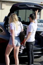 Sophie Turner and Joe Jonas Heading to a Coffee Shop in West Hollywood 4/11/2017