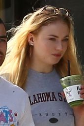 Sophie Turner Out With Joe Jonas Walking Up and Down Ventura Blvd in LA 4/2/2017