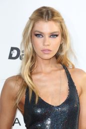 Stella Maxwell on Red Carpet at Daily Front Row’s Fashion Los Angeles Awards 2017