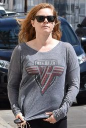 Amy Adams in Leggings - Beverly Hills 05/11/2017