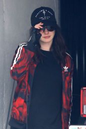 Anne Hathaway in Tights - West Hollywood 05/26/2017