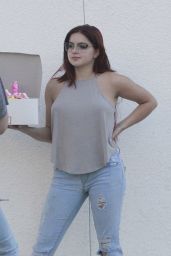 Ariel Winter Posing for Her Friend - Out in Los Angeles 05/26/2017