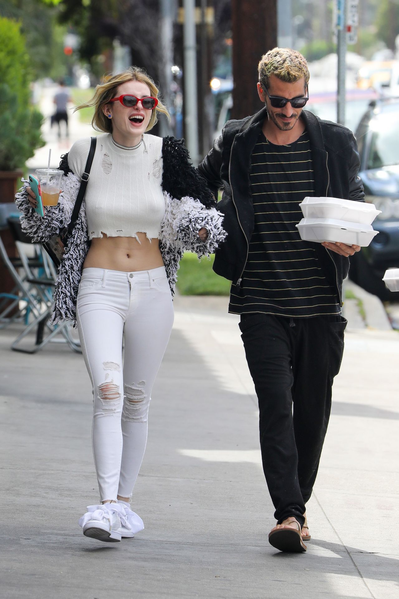 Bella Thorne Casual Style - North Hollywood, 05/08/2017 • CelebMafia