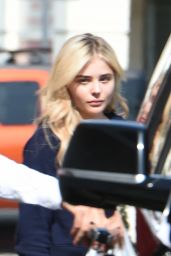 Chloe Grace Moretz - Goes by Limo to CVS in Los Angeles 05/17/2017