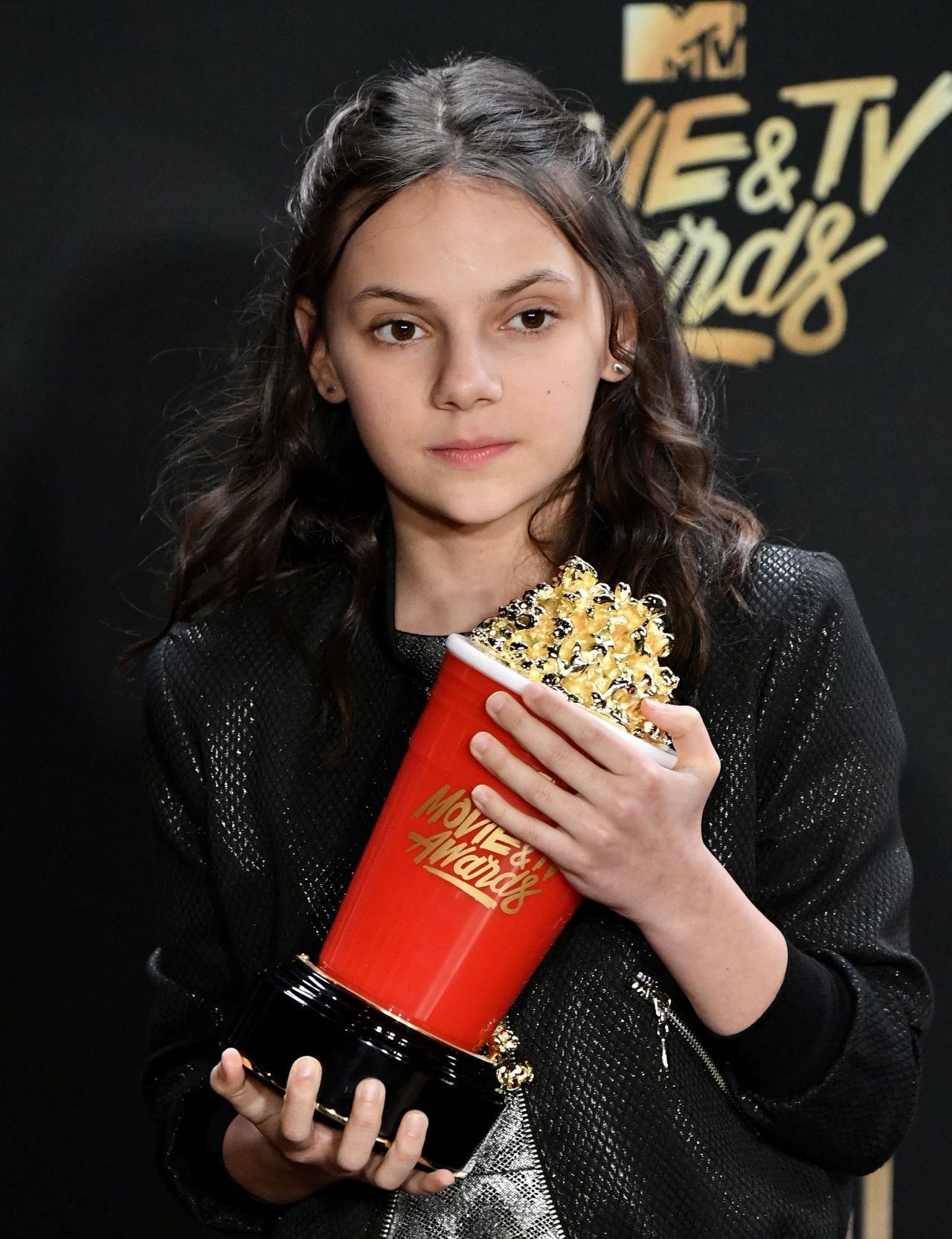 Dafne Keen Style Clothes Outfits And Fashion * CelebMafia.