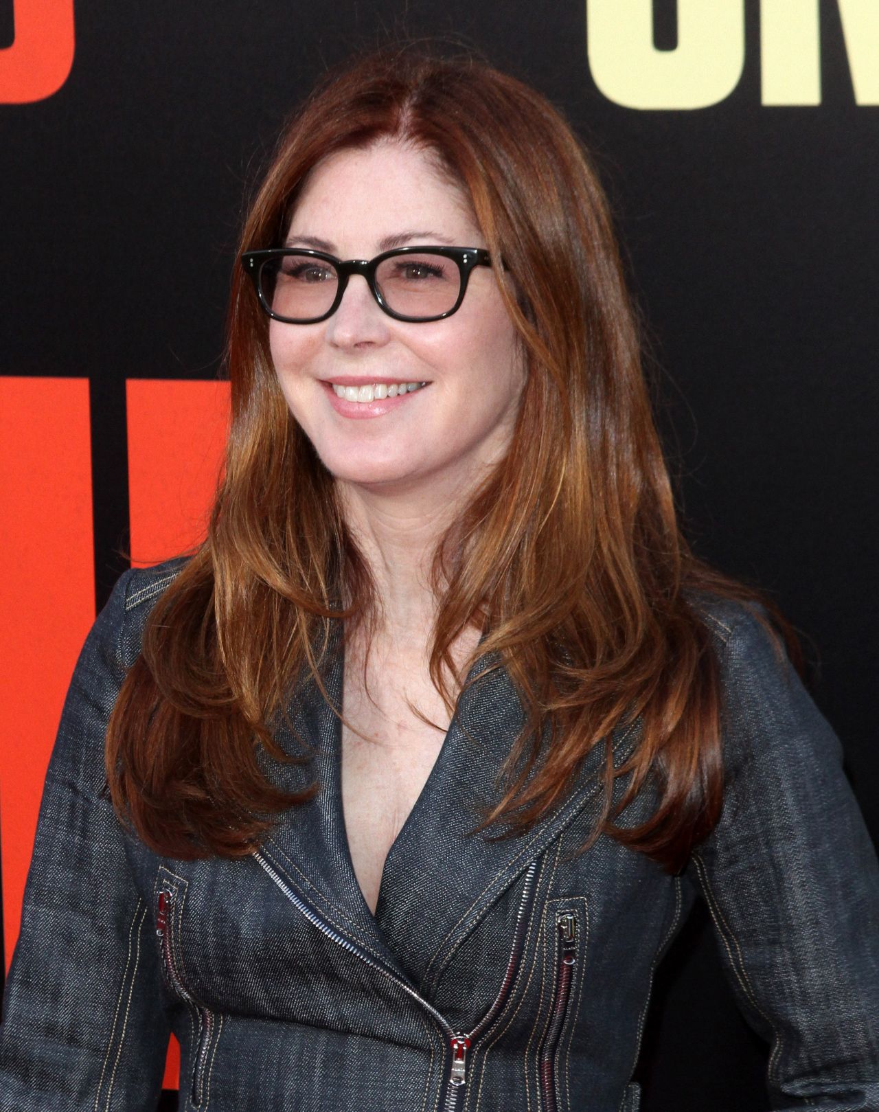 dana-delany-on-red-carpet-snatched-premiere-in-los-angeles-05-10-2017-5.jpg