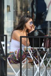 Eiza Gonzalez - Having Coffee with a Friend in LA 05/25/2017