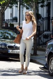 Elizabeth Hurley Casual Style - Leaves Her House in London 05/30/2017