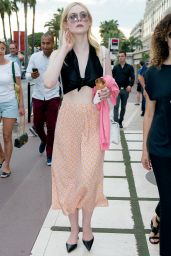 Elle Fanning - Enjoying a Stroll at Croisette in Cannes 05/18/2017