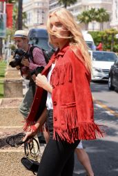 Elsa Hosk Chic Street Style - Cannes 05/24/2017