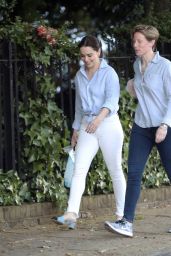 Emilia Clarke Casual Style - Out in London 05/12/2017
