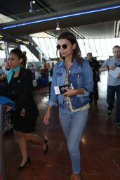Emily Ratajkowski - Leaving Nice Airport 05/19/2017