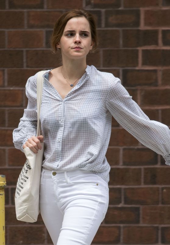 Emma Watson Latest Photos - Page 3 of 29 - CelebMafia
