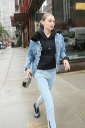 Gigi Hadid in Casual Outfit - New York 05/25/2017