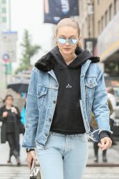 Gigi Hadid in Casual Outfit - New York 05/25/2017