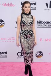 Hailee Steinfeld – Billboard Music Awards in Las Vegas 05/21/2017