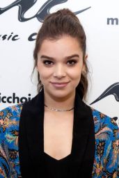 Hailee Steinfeld Promoting Her New Single at Z100 Radio Station Studios in NYC 05/03/2017