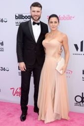 Hannah Lee Fowler and Sam Hunt – Billboard Music Awards in Las Vegas 05/21/2017