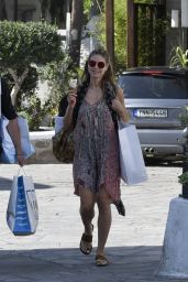 Heidi Klum - Shopping in Mykonos, Greece 05/30/2017