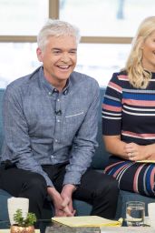 Holly Willoughby - "This Morning" TV Show in London 05/10/2017
