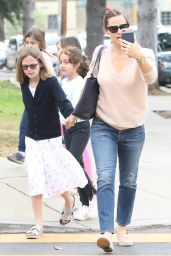 Jennifer Garner and Ben Affleck Take Kids to the Church 05/07/2017