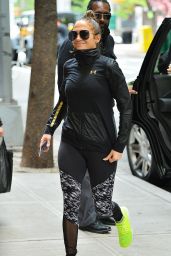 Jennifer Lopez in Workout Gear - Heads to the Gym in New York 05/11/2017
