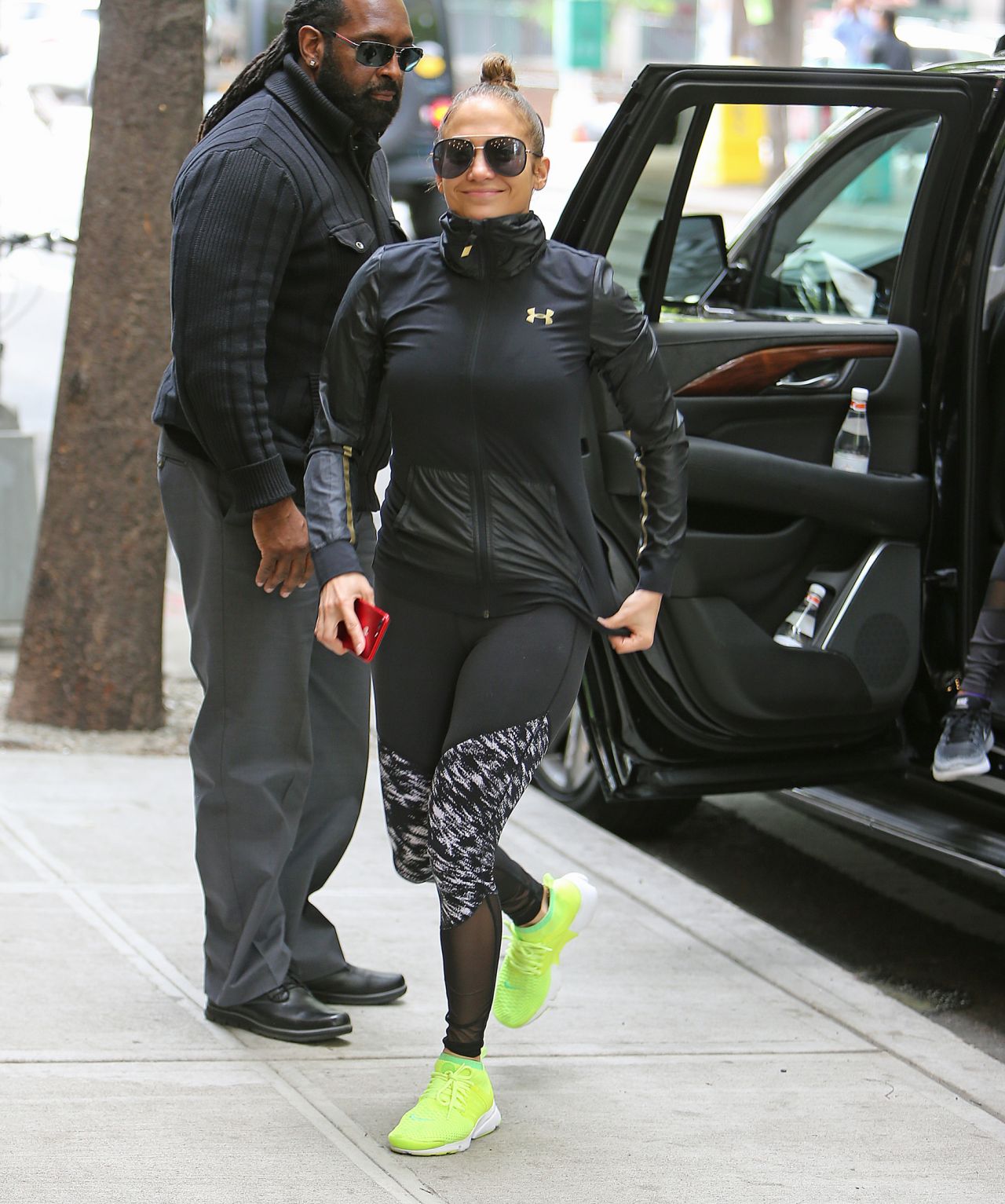 Jennifer Lopez in Workout Gear - Heads to the Gym in New York 05/11