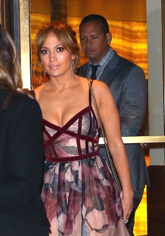 Jennifer Lopez - Out for Dinner in New York 05/14/2017