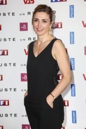 Julie Gayet – “Just One Look” TV Show Photocall in Paris 05/11/2017