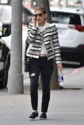 Kate Mara Street Style - West Hollywood 05/30/2017
