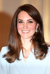 Kate Middleton  in Luxembourg - Outside the City Museum 05/11/2017