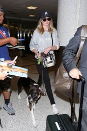 Kate Upton at the LAX Airport in Los Angeles 05/03/2017