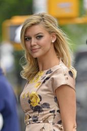 Kelly Rohrbach Style - Arriving Back at Her Hotel in NYC 05/23/2017
