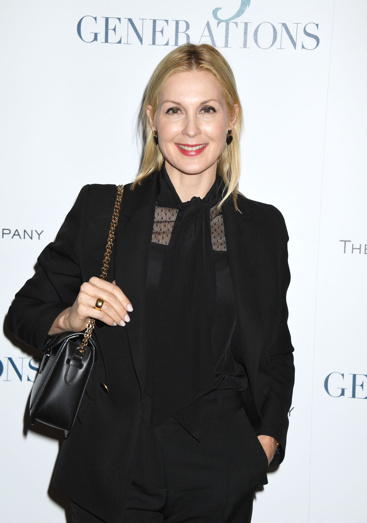 Next photo of Kelly Rutherford