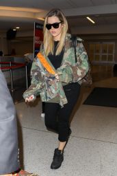 Khloe Kardashian - Los Angeles International Airport 05/08/2017