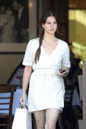 Lana Del Rey at Mauro Cafe in Los Angeles 05/24/2017