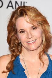 Lea Thompson – Race To Erase MS Gala in Beverly Hills 05/05/2017