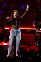 Lorde Performed at Billboard Music Awards in Las Vegas 05/21/2017
