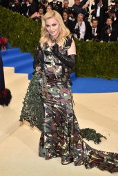 Madonna – Rei Kawakubo/Comme des Garcons: Art Of The In-Between Costume Institute Gala in New York 05/01/2017