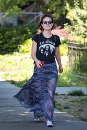Olivia Wilde - Out For a Walk in Brooklyn 05/18/2017